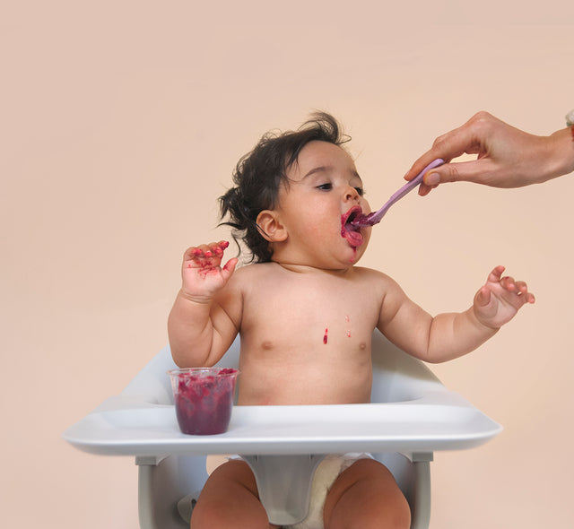 Creating a weaning plan: superfoods for 6-12 months